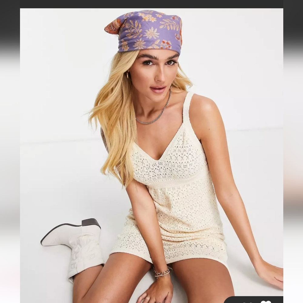 NWOT Urban Revivo mini knitted dress in white